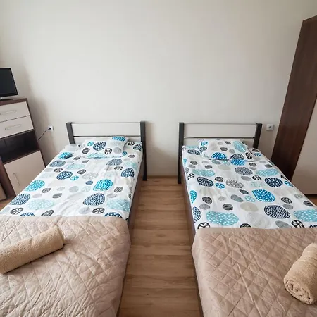 Strzelec Bed and Breakfast Βρότσλαβ